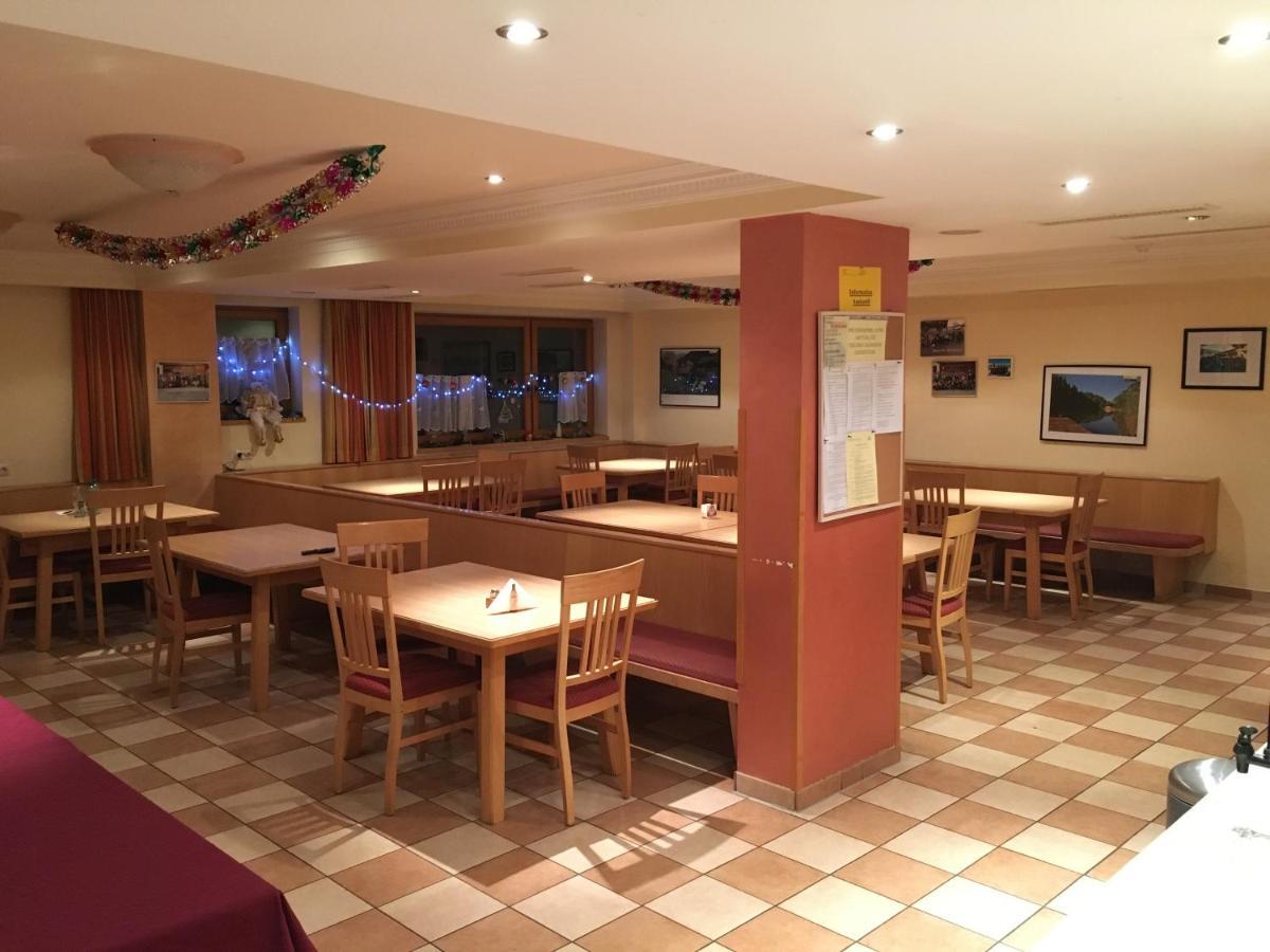 Gassnerwirt Radfeld Hotel Екстериор снимка