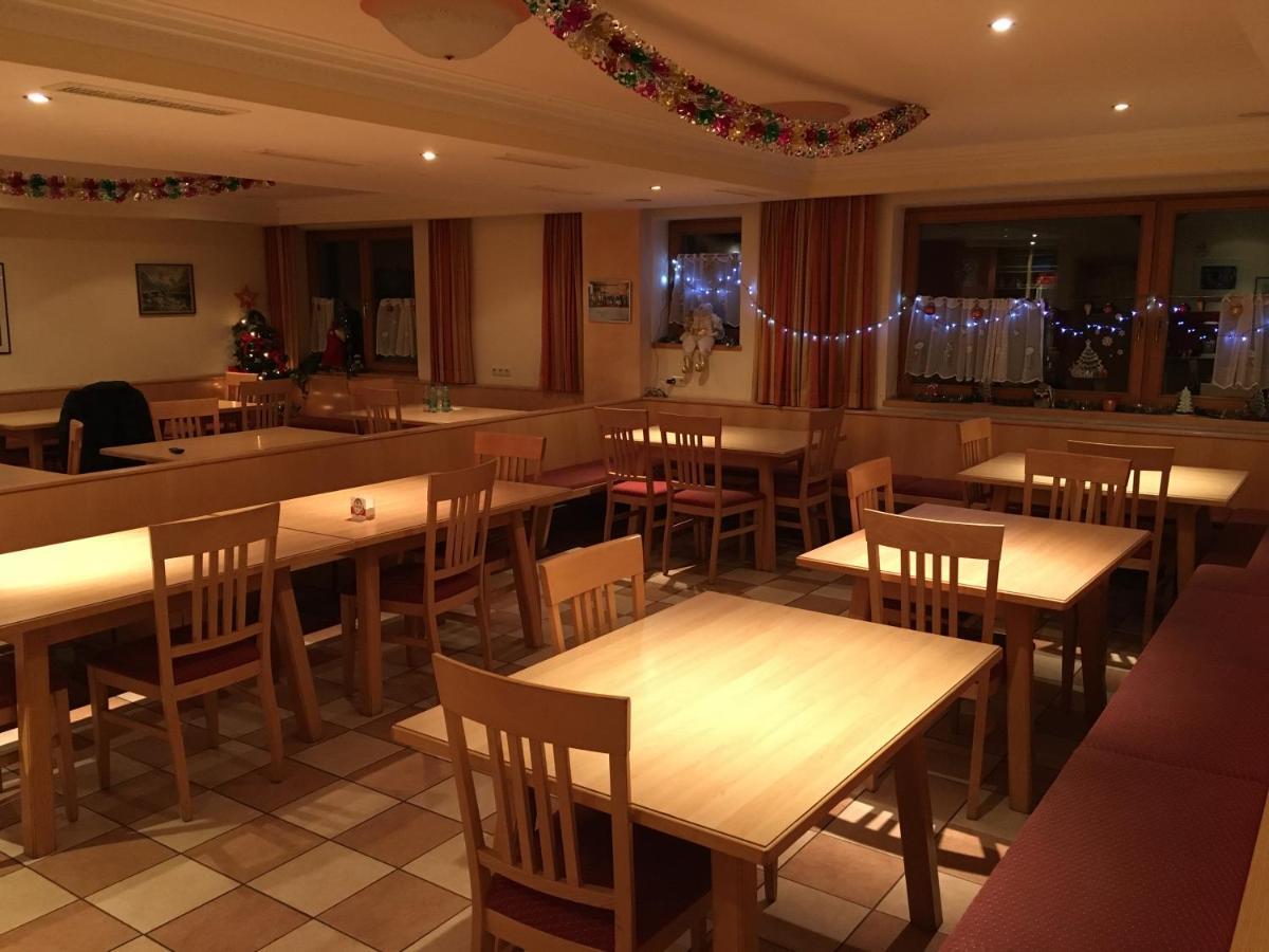 Gassnerwirt Radfeld Hotel Екстериор снимка